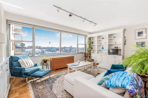 2500 Johnson Ave #5F, New York, NY 10463