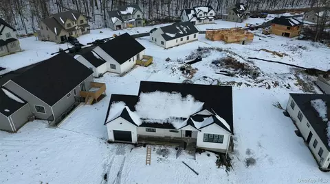 47 Southfield Fls, Monroe, NY 10950