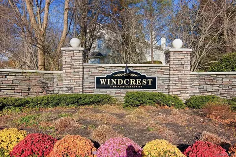 67 Paddington Cir, Smithtown, NY 11787