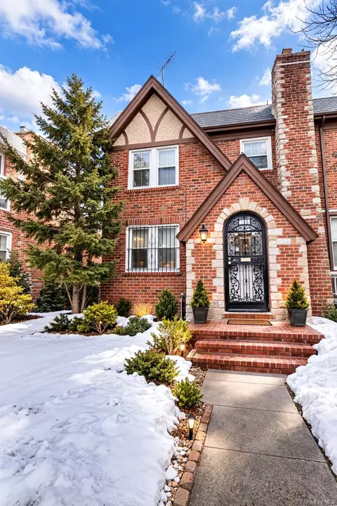 85-32 68th Ave, New York, NY 11374