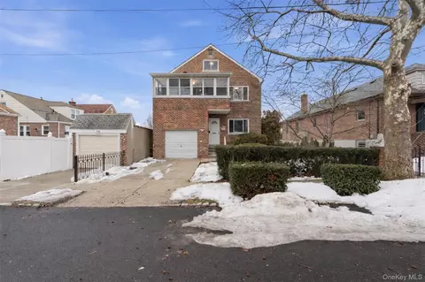 2322 Pearsall Ave, New York, NY 10469