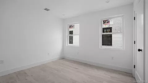 Other - 338 E 234th St, New York, NY 10470 photo 3 of 8