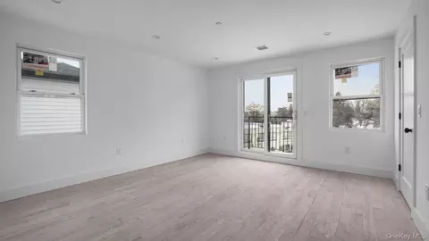 Other - 338 E 234th St, New York, NY 10470 photo 4 of 8