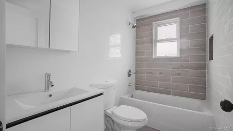 Bath - 338 E 234th St, New York, NY 10470 photo 1 of 2