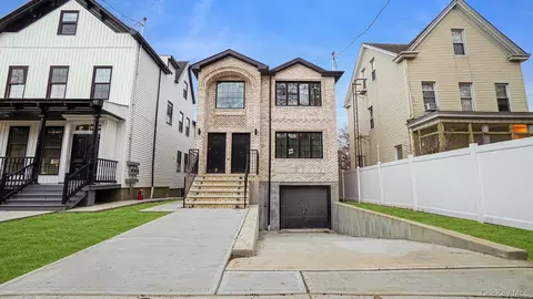 338 E 234th St, New York, NY 10470