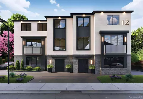 12 Sherman Dr #202, Ramapo, NY 10977