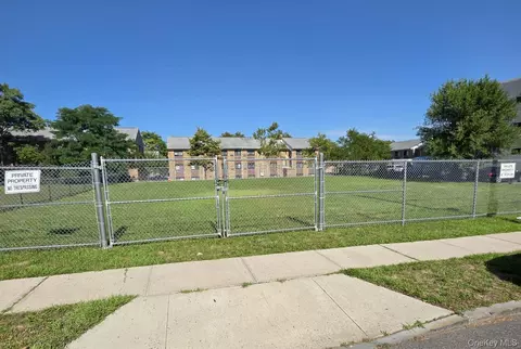 345-351 S 9th Ave, Mount Vernon, NY 10550