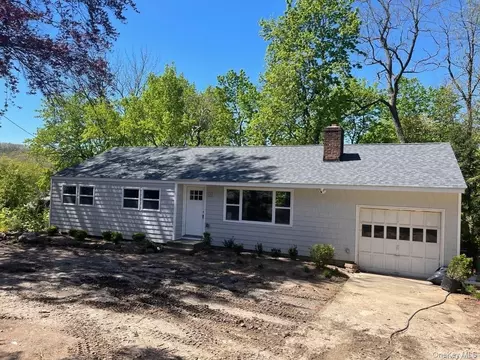 604 High St, Port Jefferson, NY 11777