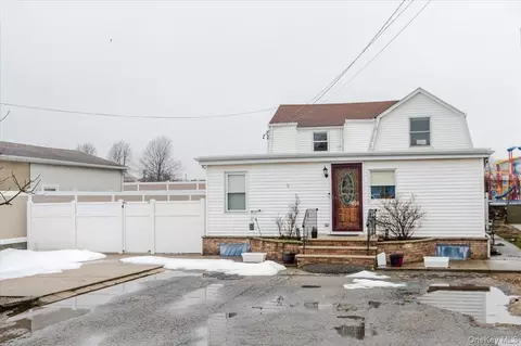 227 Doughty Blvd, Inwood, NY 11096