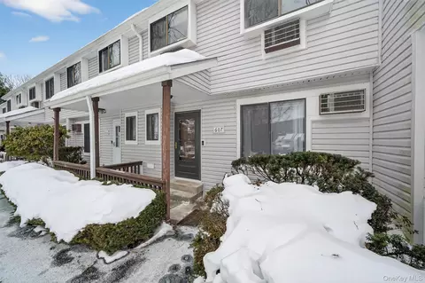 607 Mountain Laurel Dr, Monroe, NY 10950