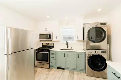 150 Apt 4 Main St, Islip, NY 11751 photo 8