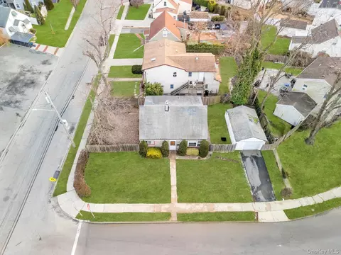 2528 Marshall Ave, North Bellmore, NY 11710