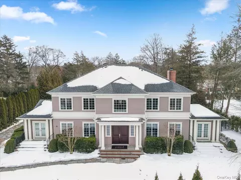 38 Sage Ter, Scarsdale, NY 10583