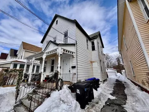 11 Fairview Ave, Poughkeepsie, NY 12601