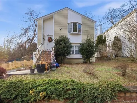 22 Midland Ave, Port Jefferson, NY 11777
