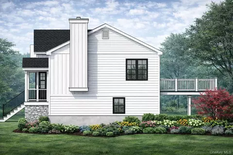 455 Middle Rd # -4, Riverhead, NY 11901 photo 2