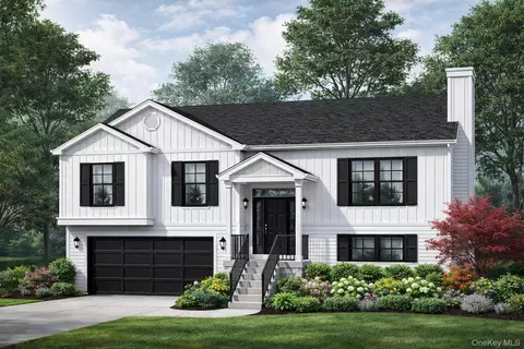 455 Middle Rd # -4, Riverhead, NY 11901