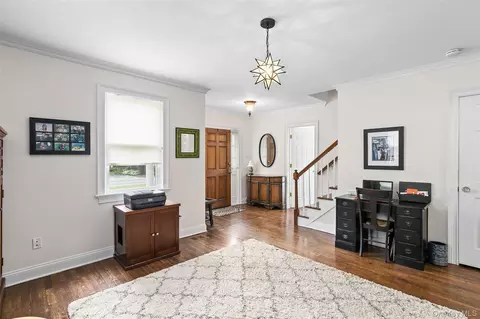 Entry Way - 8 Goldwin St, Rye, NY 10580 photo 1 of 1