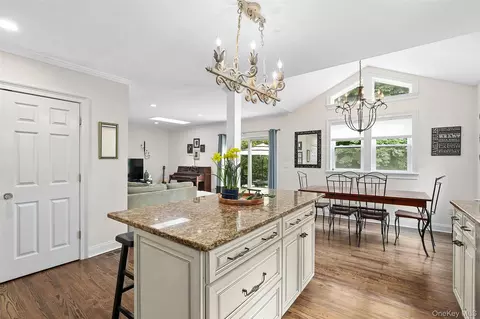 Kitchen - 8 Goldwin St, Rye, NY 10580 photo 3 of 4