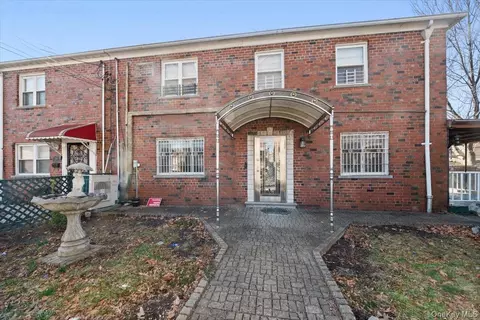 2019 Colden Ave, New York, NY 10462