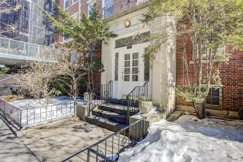 35-55 76th St #51, New York, NY 11372