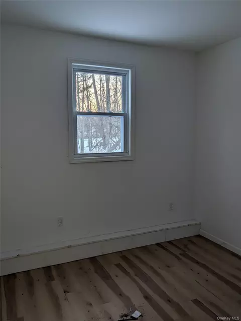 Bedroom - 1407 State Route 208, Shawangunk, NY 12589 photo 3 of 3