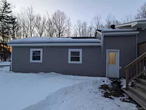Exterior - 1407 State Route 208, Shawangunk, NY 12589 photo 4 of 10