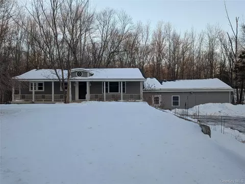 1407 State Route 208, Shawangunk, NY 12589