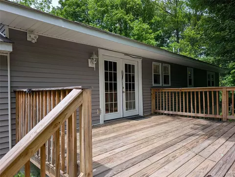 Exterior - 1407 State Route 208, Shawangunk, NY 12589 photo 8 of 10
