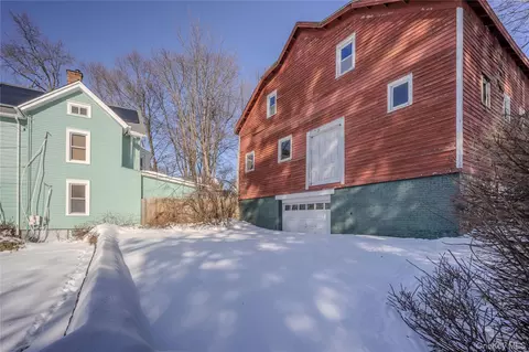 37 Carroll St, Poughkeepsie, NY 12601 photo 15
