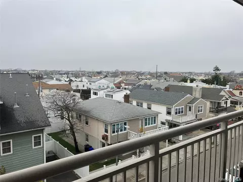 View/Area - 855 E Broadway #3F, Long Beach, NY 11561 photo 2 of 5