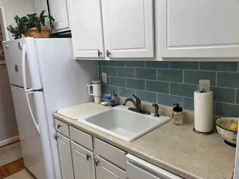 Kitchen - 855 E Broadway #3F, Long Beach, NY 11561 photo 2 of 5