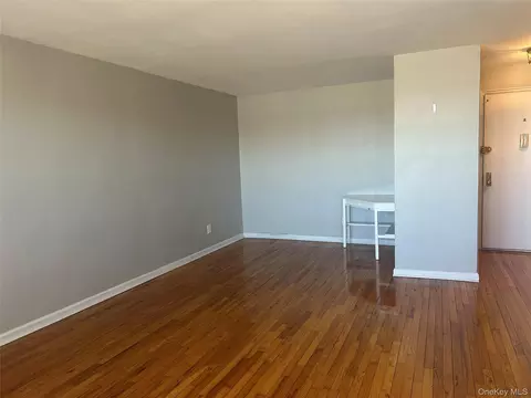 Living - 855 E Broadway #3F, Long Beach, NY 11561 photo 8 of 10