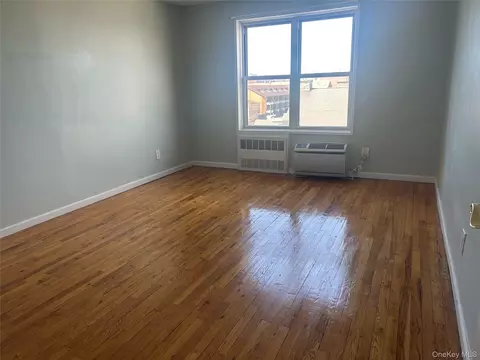Living - 855 E Broadway #3F, Long Beach, NY 11561 photo 9 of 10
