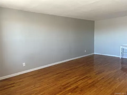 Living - 855 E Broadway #3F, Long Beach, NY 11561 photo 7 of 10