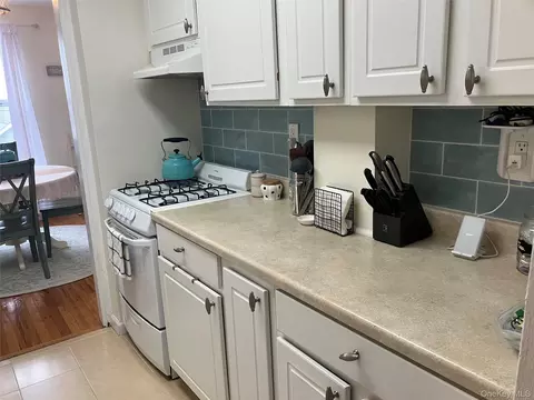Kitchen - 855 E Broadway #3F, Long Beach, NY 11561 photo 3 of 5