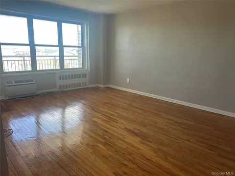 Living - 855 E Broadway #3F, Long Beach, NY 11561 photo 2 of 10