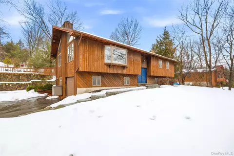 44 Birch Brook Rd, Cortlandt, NY 10567