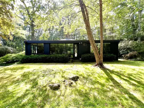 54 Hack Green Rd, Pound Ridge, NY 10576