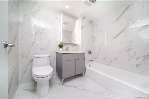 136-80 41st Ave #7B, New York, NY 11355 photo 6