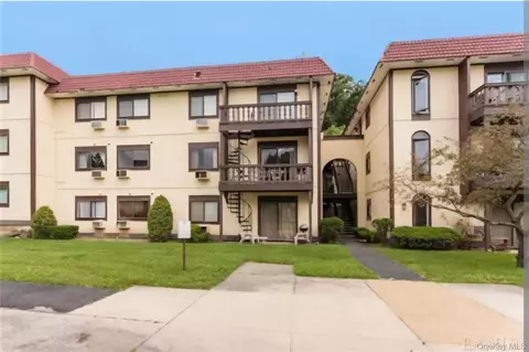 15 Granada Cres #4, Greenburgh, NY 10603