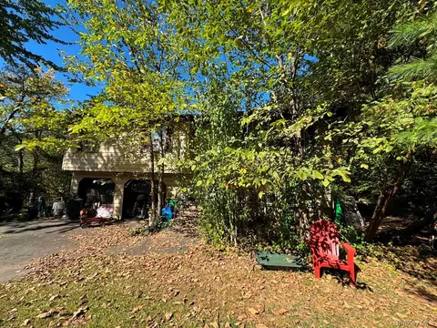 125 Burrows Ln, Orangetown, NY 10913