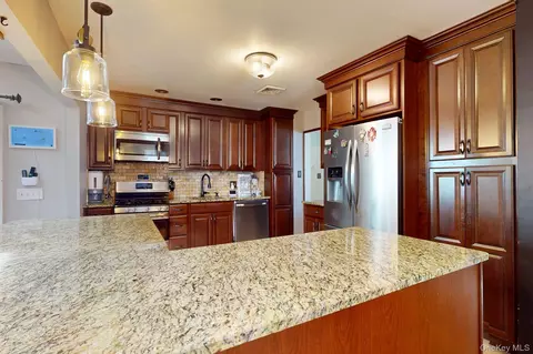 Kitchen - 44 Roe Ave, Cornwall On Hudson, NY 12520 photo 3 of 3