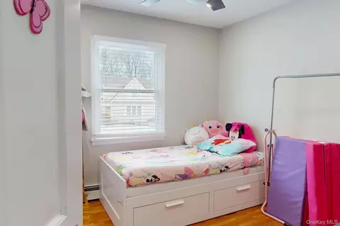 Bedroom - 44 Roe Ave, Cornwall On Hudson, NY 12520 photo 2 of 8