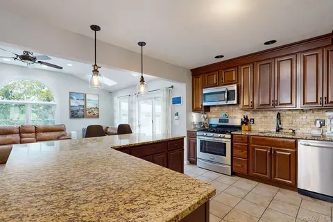 Kitchen - 44 Roe Ave, Cornwall On Hudson, NY 12520 photo 2 of 3
