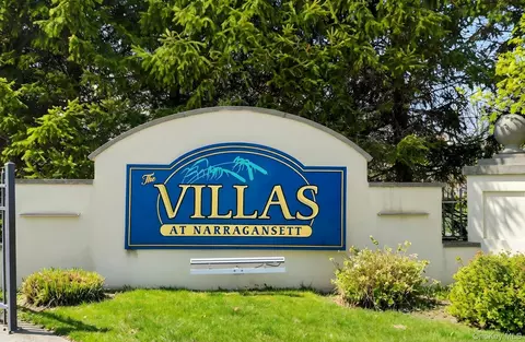 604 Narragansett Villas Dr, Lindenhurst, NY 11757