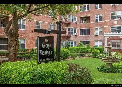 6766 108th St #D5, Forest Hills, NY 11375