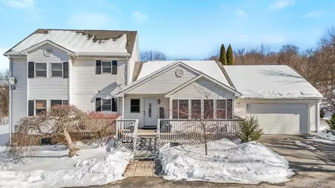 7 Warwick Tpke, Warwick, NY 10990