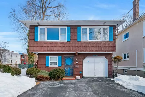 35 Lenox Ave, Mount Pleasant, NY 10570