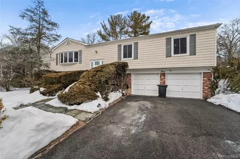 3 Greentree Dr, Scarsdale, NY 10583